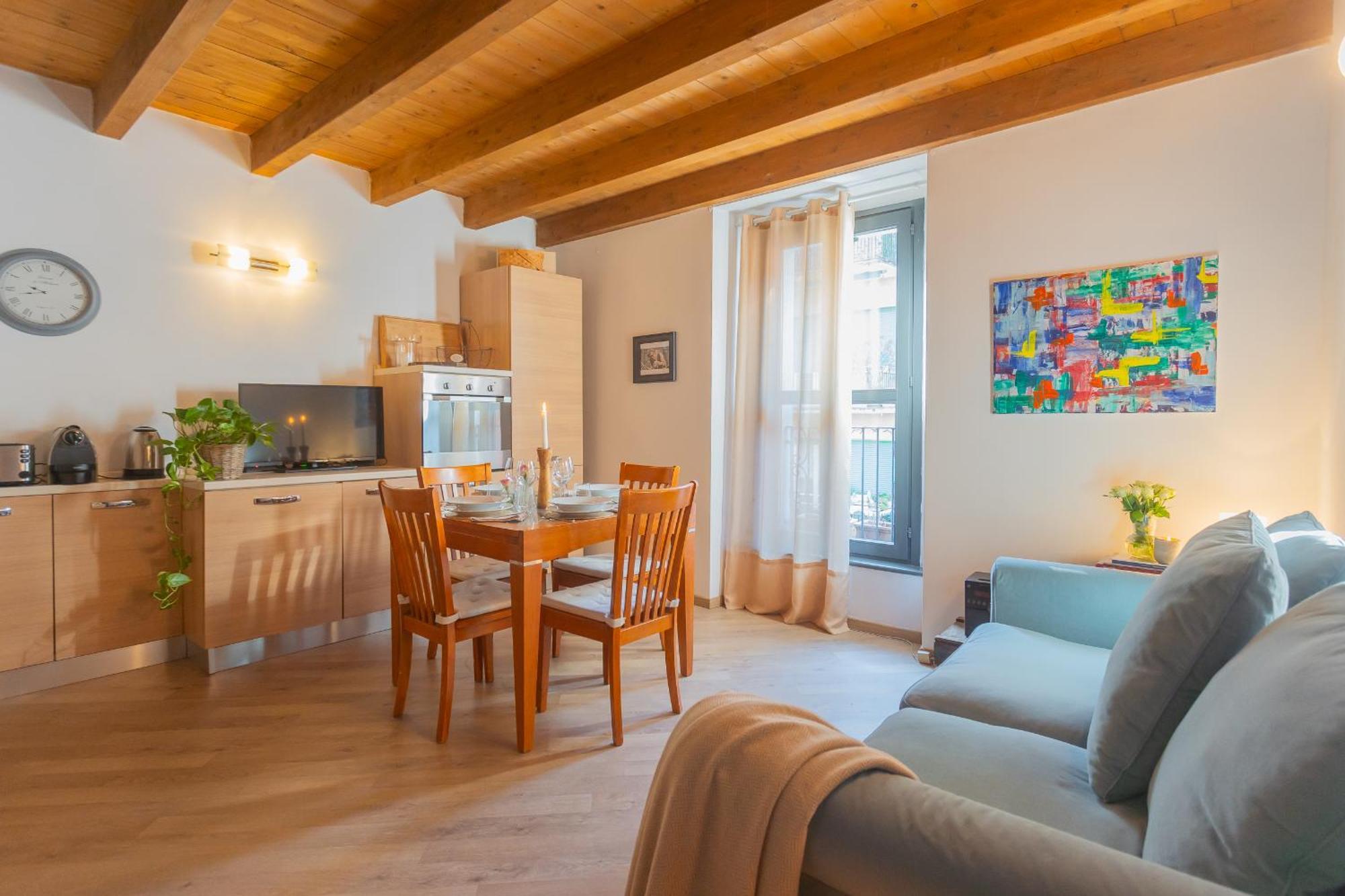 Luini 7 By Rent Appartement